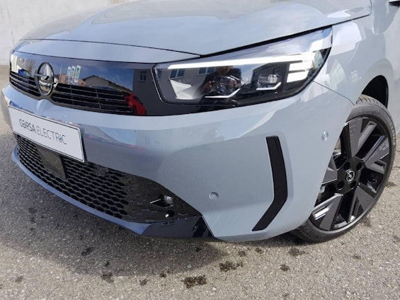 Vehicle image 8 Vehicle image 8