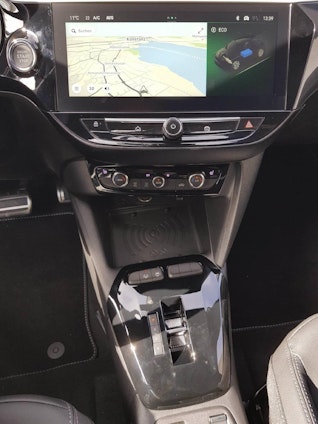 Vehicle image 6 Vehicle image 6