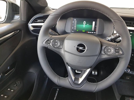 Vehicle image 5 Vehicle image 5