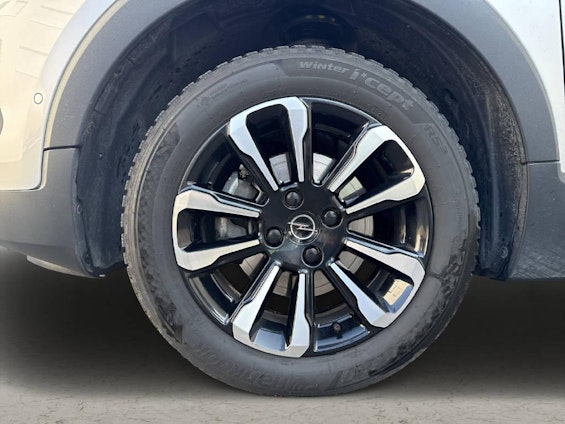 Vehicle image 5 Vehicle image 5