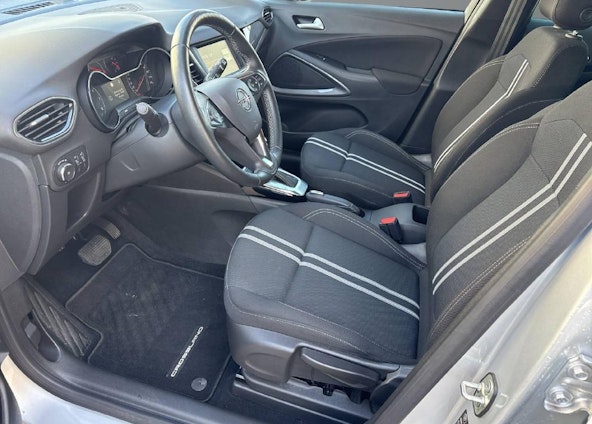 Vehicle image 6 Vehicle image 6