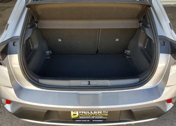 Vehicle image 8 Vehicle image 8