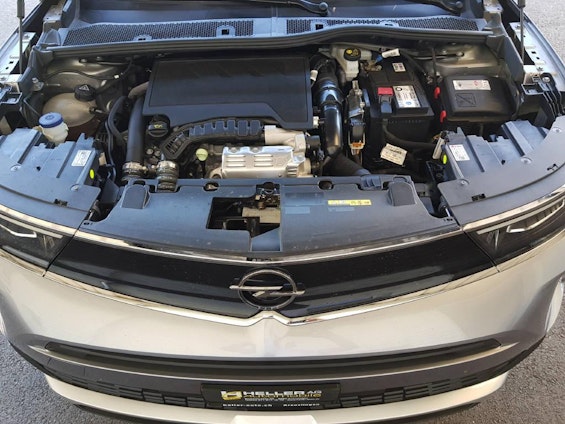 Vehicle image 9 Vehicle image 9