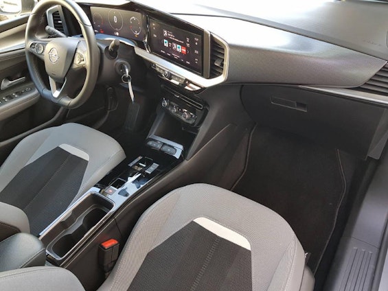 Vehicle image 10 Vehicle image 10