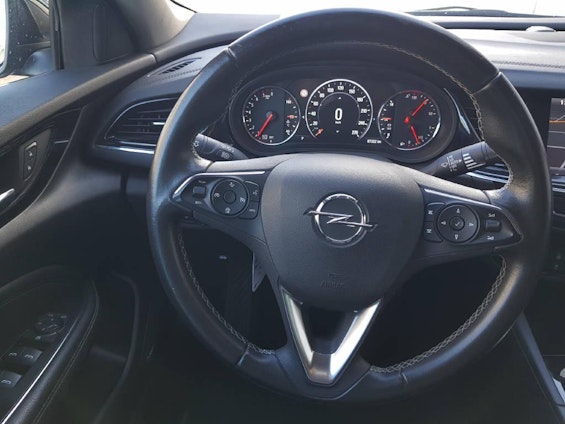 image du véhicule 6 image du véhicule 6