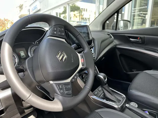 Suzuki S-Cross 1.5 Piz Sulai Top Hybrid 4x4