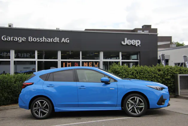 Subaru Impreza 2.0i e-Boxer Luxury