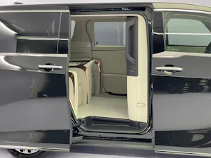 Lexus LM 350h VIP
