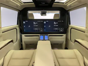 Lexus LM 350h VIP