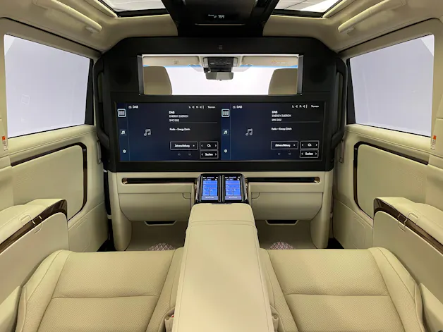 Lexus LM 350h VIP