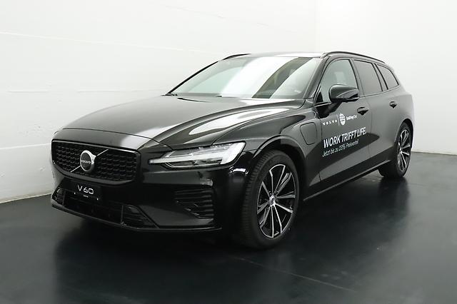 VOLVO V60 2.0 T8 TE Ultra Dark for Business eAWD: Jetzt Probefahrt buchen!