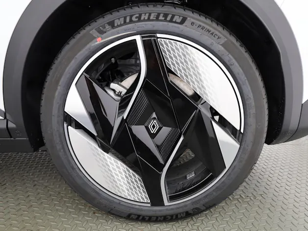 Renault Scenic E-Tech iconic