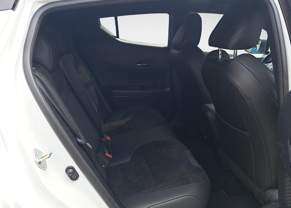 Vehicle image 16 Vehicle image 16