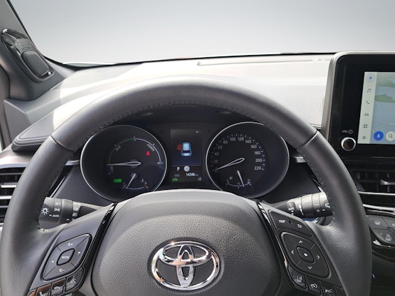 Vehicle image 10 Vehicle image 10