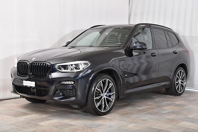 BMW X3 30e xDrive SAG: Jetzt Probefahrt buchen!