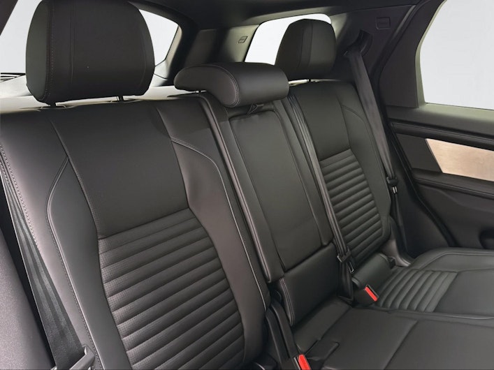 Vehicle image LAND ROVER DISCOVERY SPORT