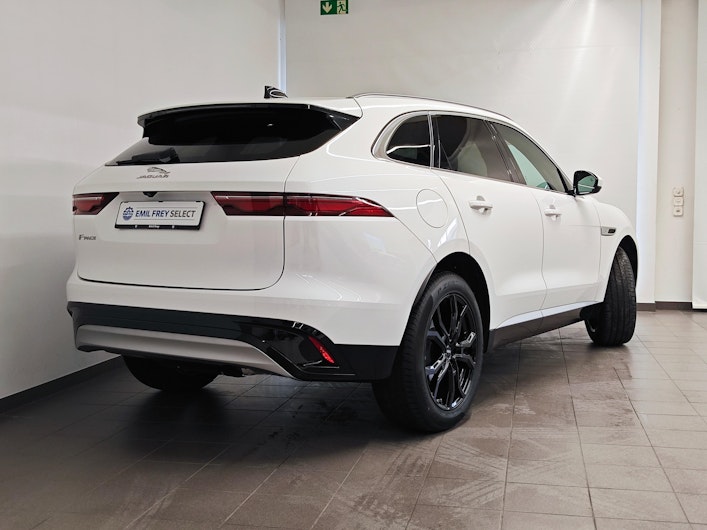 Vehicle image JAGUAR F-PACE