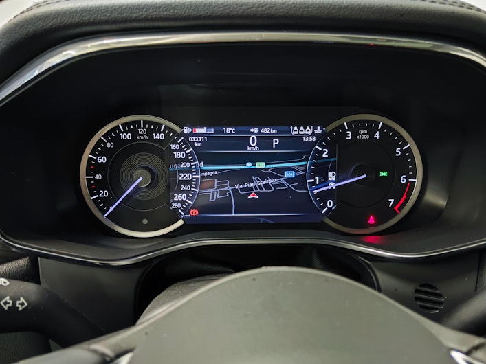 Vehicle image JAGUAR F-PACE