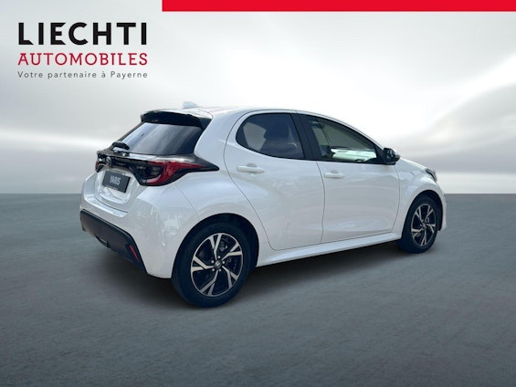 Vehicle image 3 Vehicle image 3