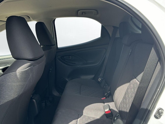 Vehicle image 8 Vehicle image 8