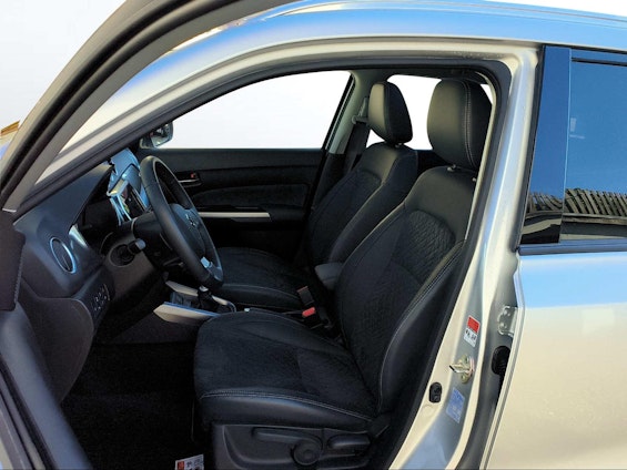 Vehicle image 11 Vehicle image 11