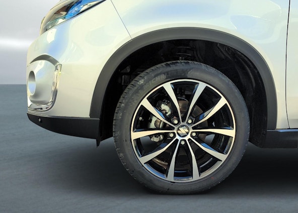 Vehicle image 9 Vehicle image 9