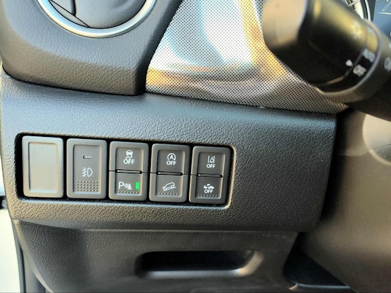 Vehicle image 19 Vehicle image 19