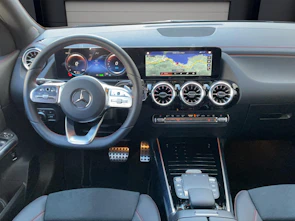 Fahrzeugbild MERCEDES-BENZ EQA 350 4MATIC AMG Line