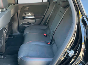 Fahrzeugbild MERCEDES-BENZ EQA 350 4MATIC AMG Line