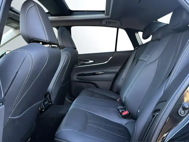 Toyota Mirai Fuel Cell Platinum