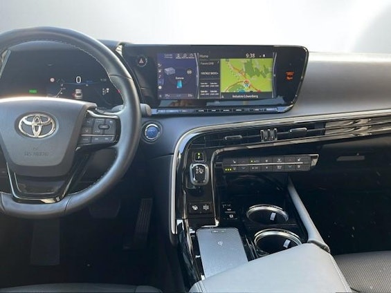 Vehicle image 5 Vehicle image 5