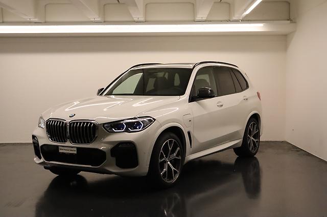 BMW X5 45e xDrive SAG: Jetzt Probefahrt buchen!