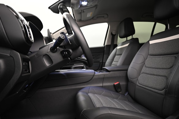 CITROEN C5 Aircross 1.6 Plug-in Hybrid Swiss Edition 3