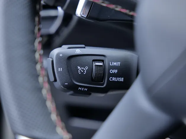 DS Automobiles 1.6 E-Tense 300 Ligne Noire 4x4