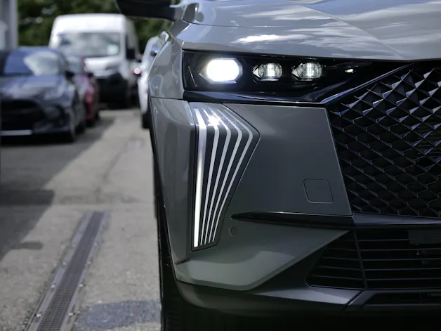 DS Automobiles 1.6 E-Tense 300 Ligne Noire 4x4