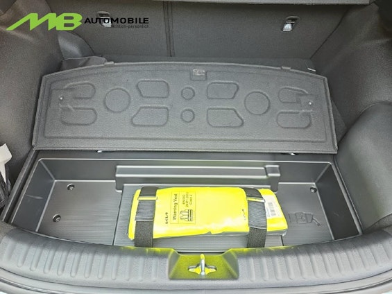 Vehicle image 7 Vehicle image 7