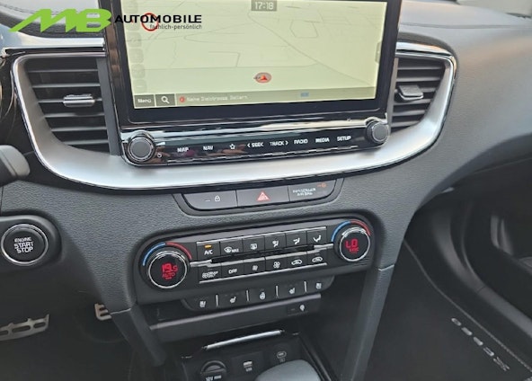 Vehicle image 15 Vehicle image 15