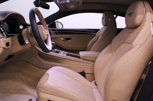 Vehicle image BENTLEY Continental GT 4.0 V8