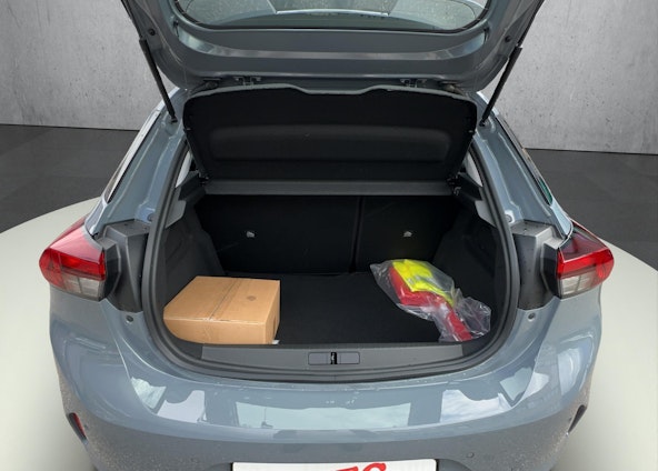 Vehicle image 11 Vehicle image 11