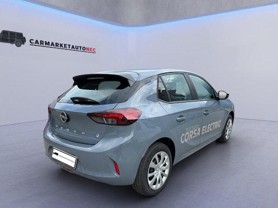 Vehicle image 6 Vehicle image 6