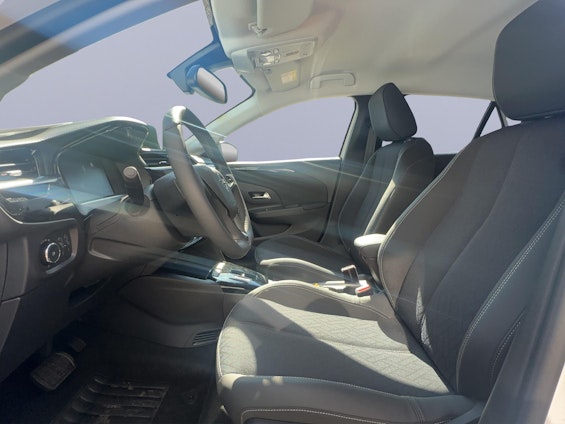 Vehicle image 9 Vehicle image 9