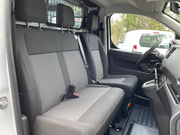 Peugeot e-Expert Kaw. Standard 75 kWh