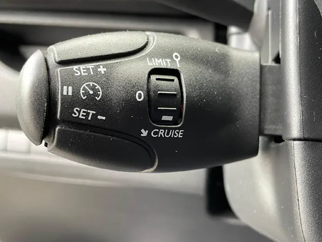 Peugeot e-Expert Kaw. Standard 50 kWh