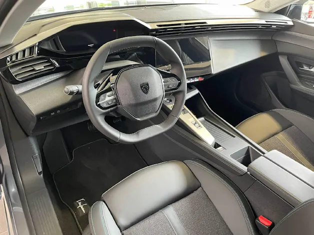 Peugeot 308 SW 1.6 PHEV 180 Allure