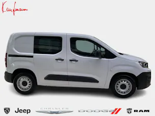 Peugeot e-Partner Kaw. 800 Standard 50 kWh Premium