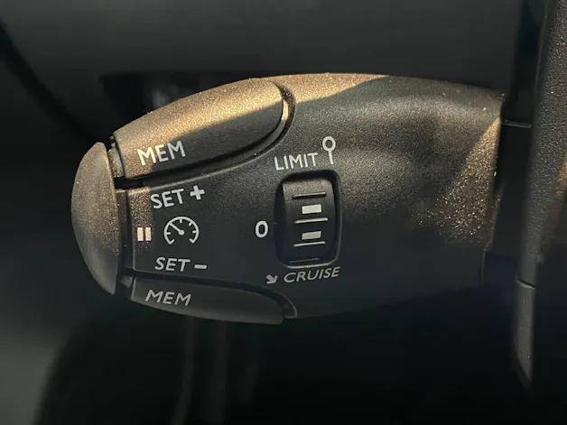Peugeot 2008 1.2 PureTech 130 Allure
