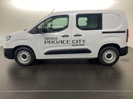 TOYOTA PROACE CITY Van L1 52KWh Active 2