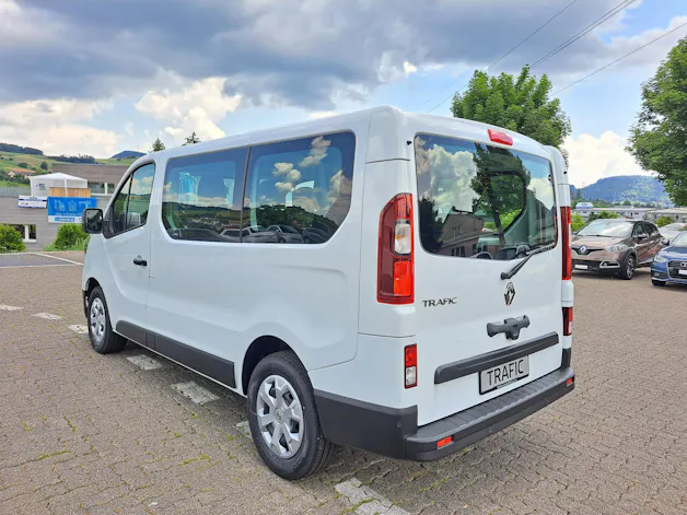 Renault Trafic Passenger & Spaceclass P equilibre Blue dCi 110