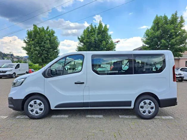 Renault Trafic Passenger & Spaceclass P equilibre Blue dCi 110
