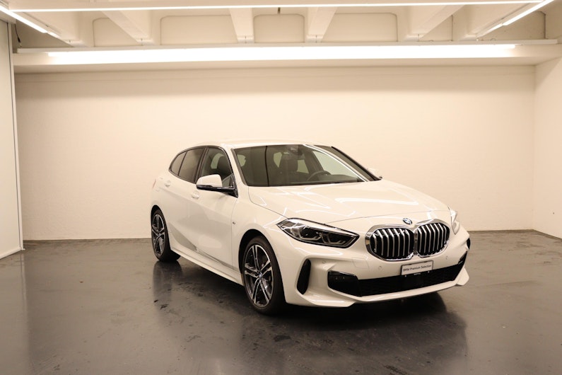 Vehicle image BMW 1 SERIES